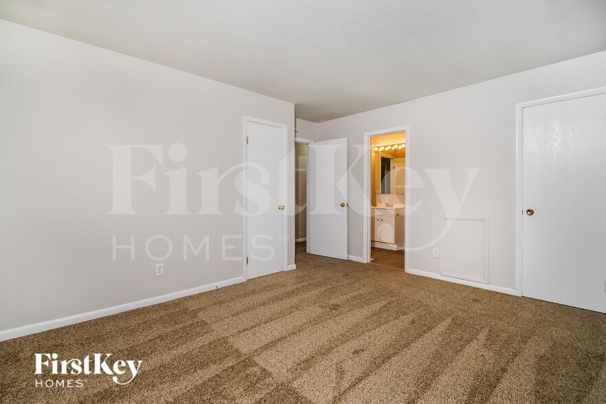 Building Photo - 3102 Kiowa Ct