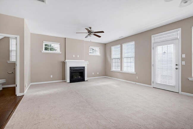 Building Photo - 1038 Ileagnes Rd