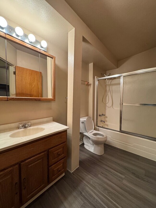 Building Photo - 960cking