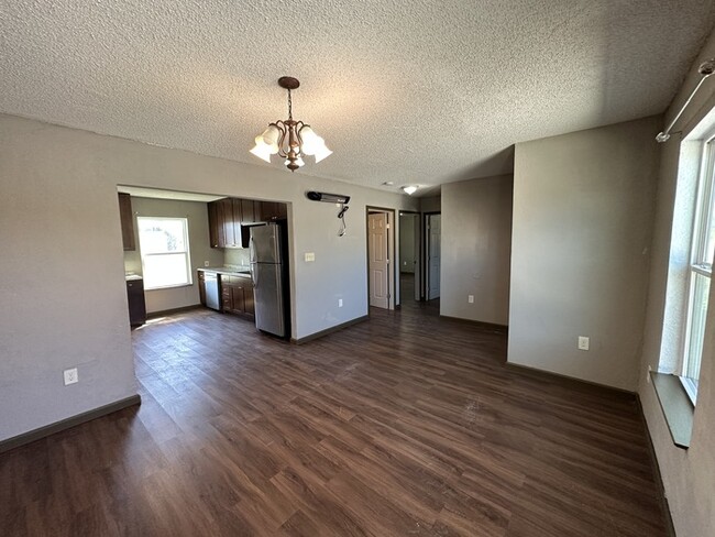 Building Photo - Peaceful country living with great access ...