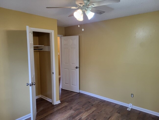 Building Photo - 3914 Mc Vay St SW