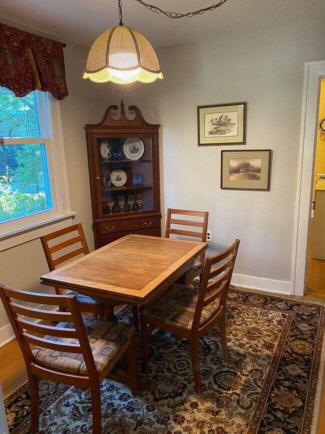 Building Photo - Furnished Home for Rent - Utilities included!