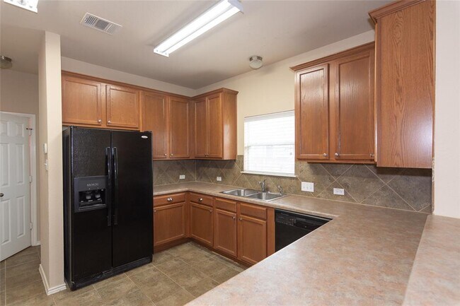 Building Photo - 10509 Wylie Dr