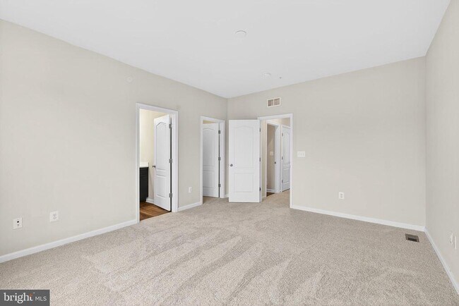 Building Photo - 1017 Flester Ln