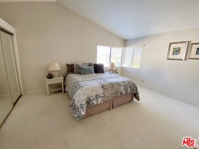 Building Photo - 3856 Cottonwood Grove Trail