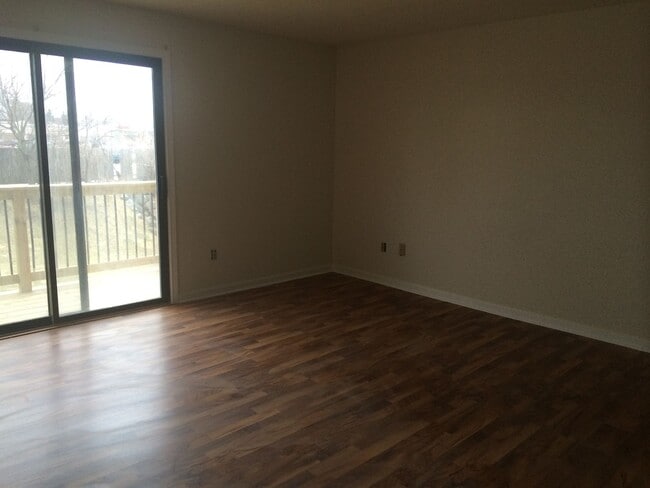 Building Photo - Affordable two bedroom apartment in Stough...