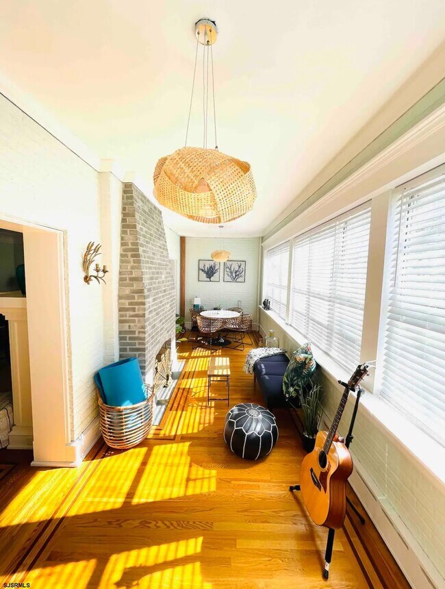 Building Photo - 1 S Bartram Ave