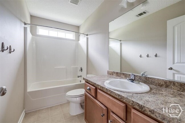 Building Photo - 62 Peregrine Cir