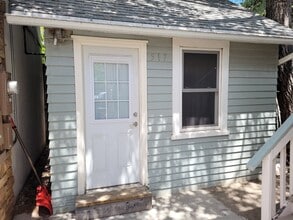 Building Photo - 517 E Custer St