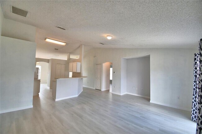 Building Photo - 116 Briarcliff Dr