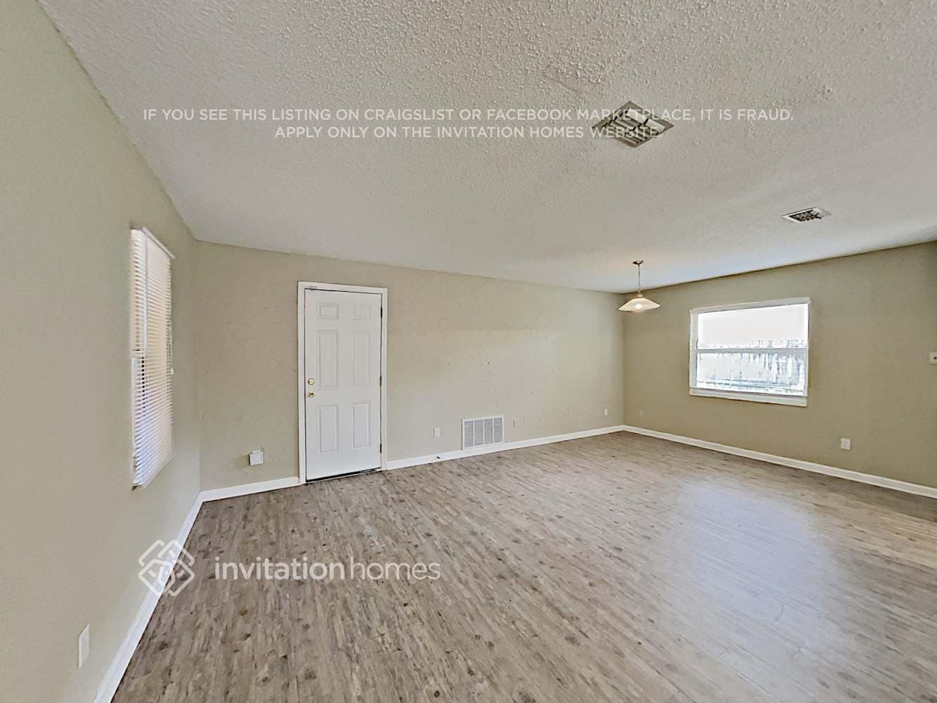 Building Photo - 1601 Aster Dr