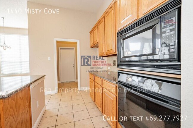 Building Photo - 1440 Misty Cove Dr