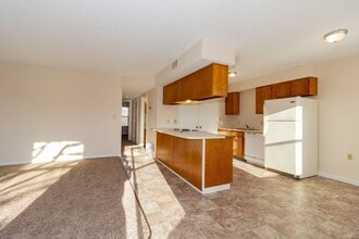 Building Photo - 187/189 WPI