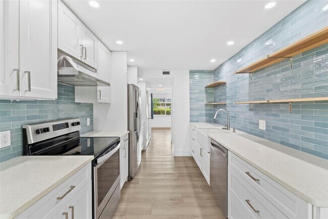 Building Photo - 4920 Locust St NE