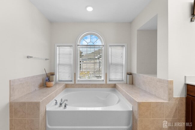 Building Photo - 19 Edward Stec Blvd