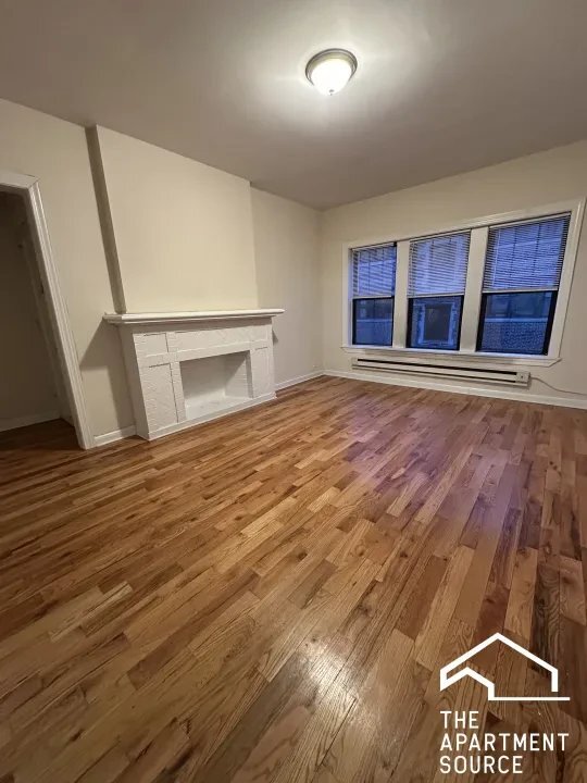 Building Photo - 1319 Oak Ave