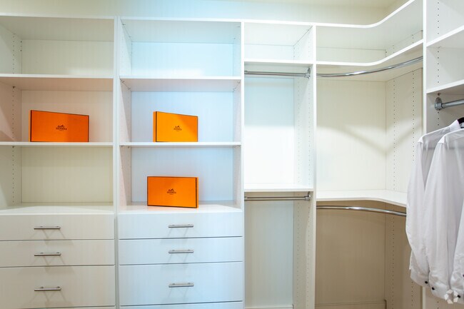 3BR, 3.5 BA-3111 SF - Sea View Villas