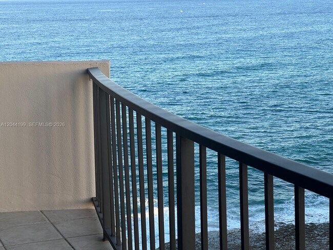 Building Photo - 4200 N Ocean Dr