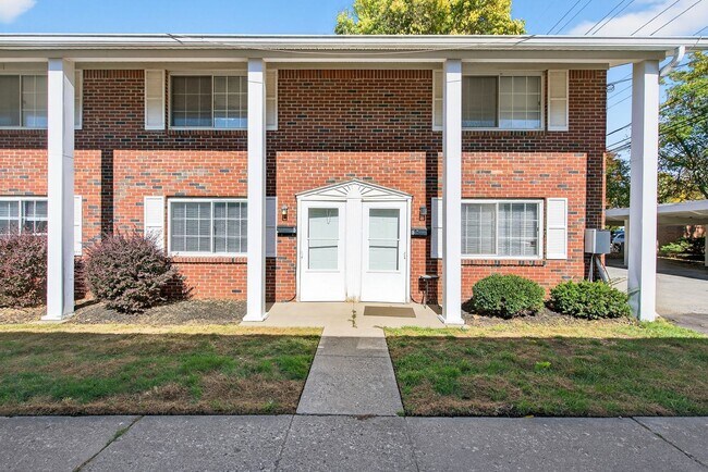 Primary Photo - 335 1st Ave NW