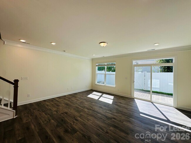 Building Photo - 4017 Black Ct