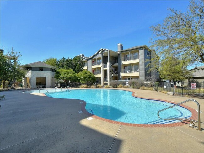 Building Photo - 2320 Gracy Farms Ln