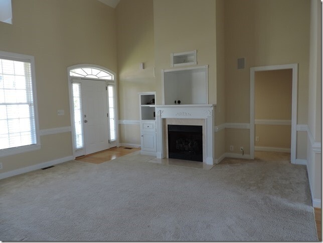 Building Photo - 2409 Chelsea Dr NW