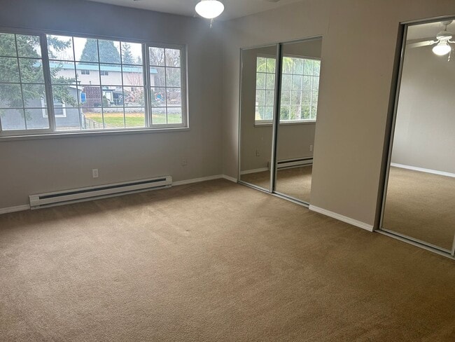 Building Photo - 2 bedroom Townhome-style living with no neighbors above or below