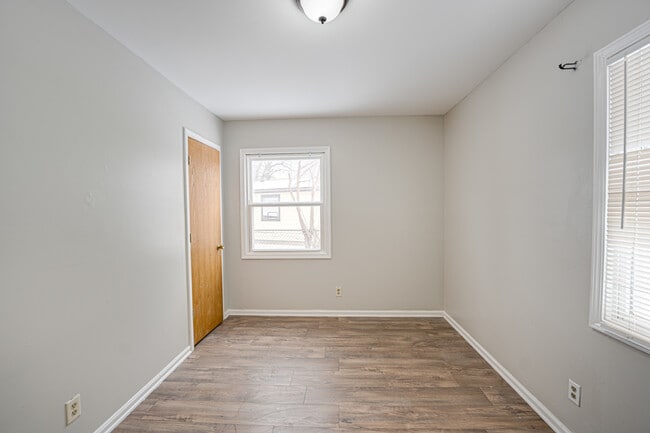 Building Photo - 1209 Gage St