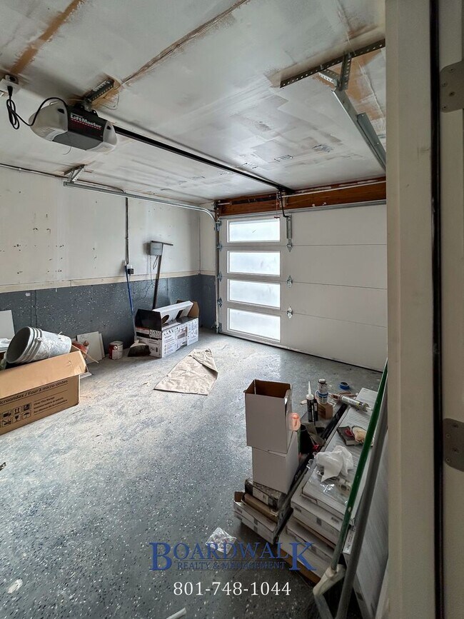 Building Photo - 259 S 230 E