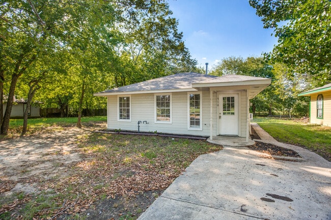 Building Photo - 510 Frazier St