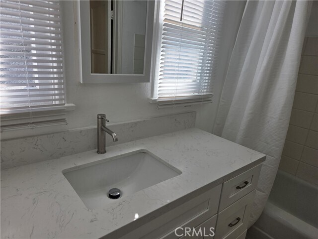 Building Photo - 364 S Sierra Madre Blvd