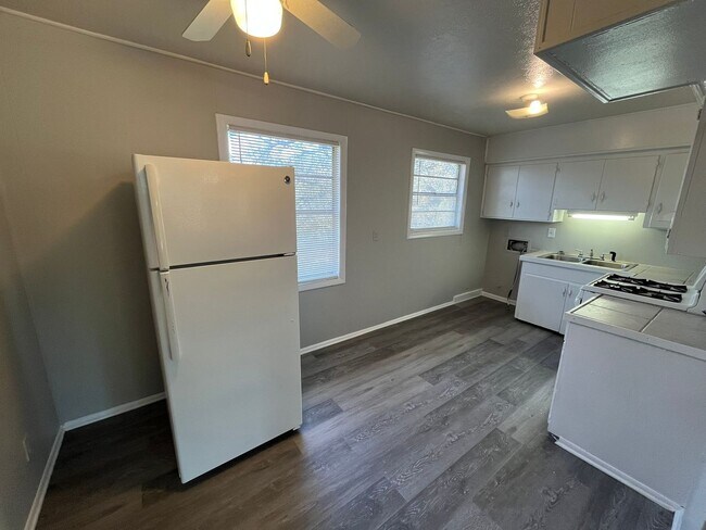 Building Photo - Welcome Home – Comfort Meets Convenience. Call to ask about the Move-in Special!!!