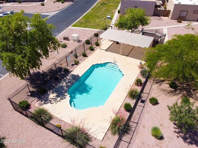 Building Photo - 2300 E Magma Rd