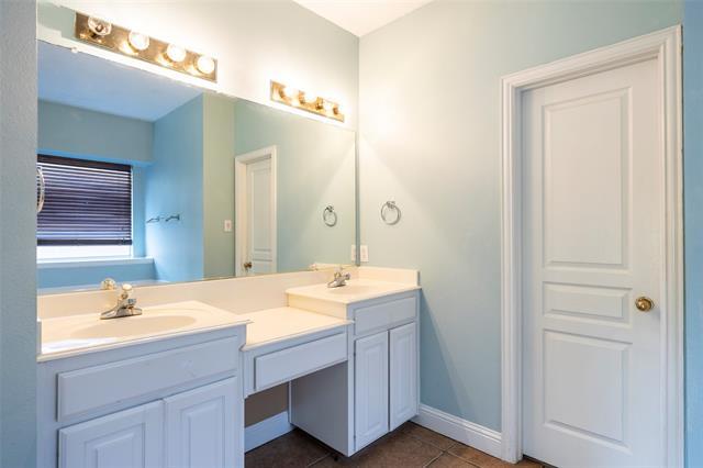 Building Photo - 2917 Osage Ln