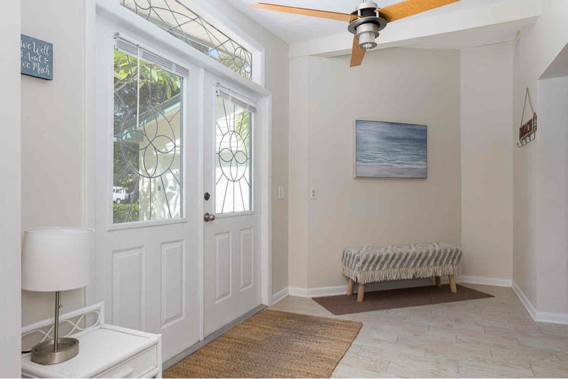 Building Photo - 9480 Frangipani Dr