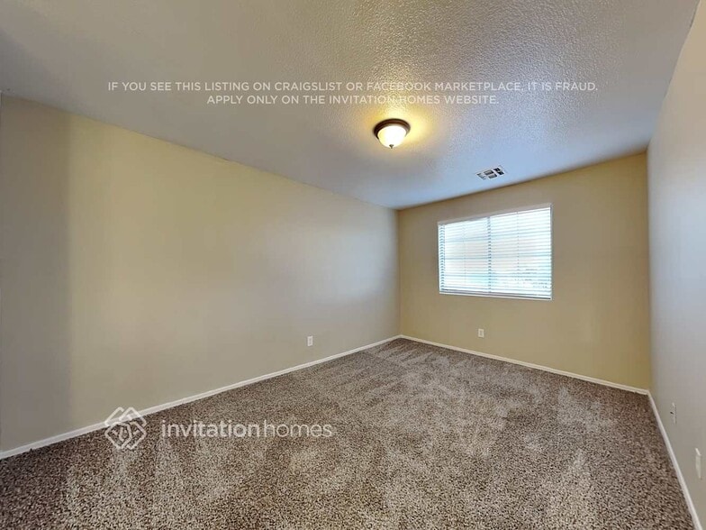 Building Photo - 163 S Parkwood