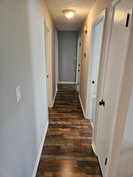 Hallway - 9323 Willowwood Way