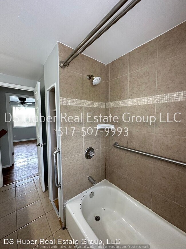 Building Photo - 3 br, 2 bath House - 4200 Brighton Dr