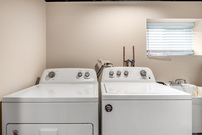 Building Photo - 7411 W 56th St