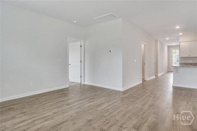 Building Photo - 201 Coby Ln