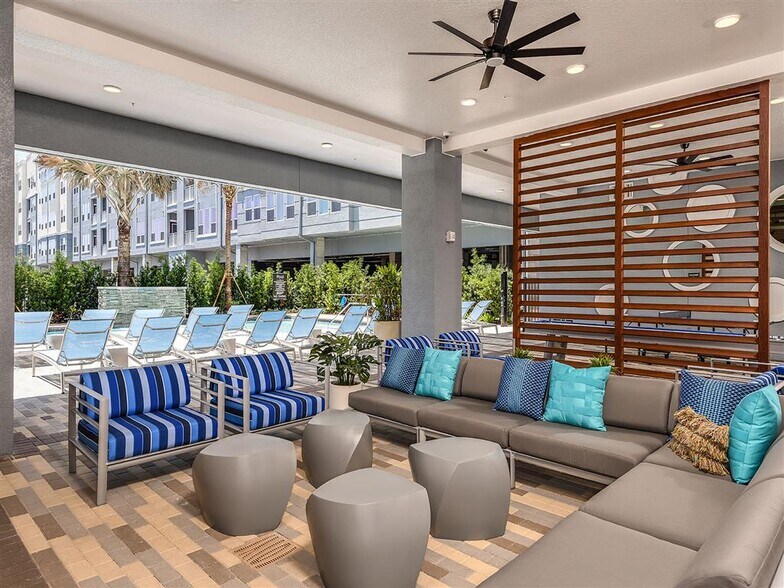 Building Photo - 568 Dr Martin Luther King Jr St S