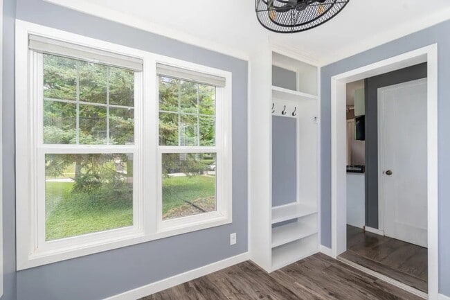 Building Photo - Northeast Benjamin Street