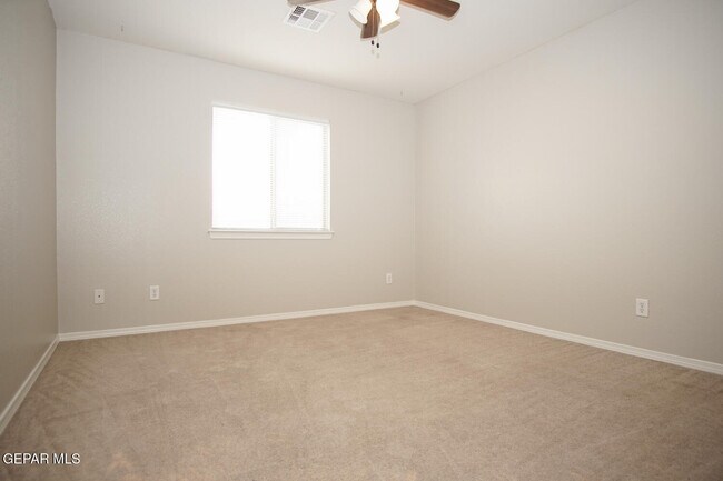 Building Photo - 14206 Otter Point Ct