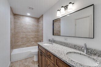 Building Photo - Updated 3/1 in Cibolo
