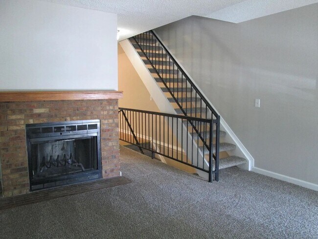 Building Photo - Charming 3-Bedroom Home in Victoria Place neighborhood! MOVE IN SPECIAL!!