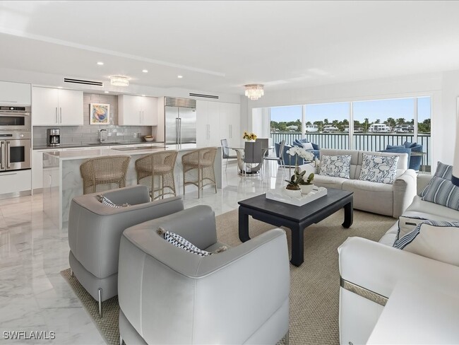 Building Photo - 2750 Gulf Shore Blvd N