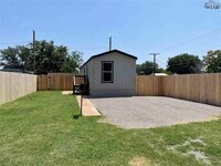 Building Photo - 1007 S Wall St