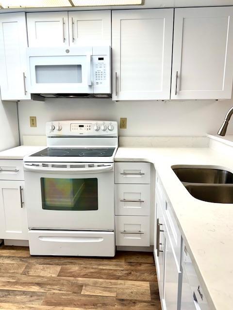 Building Photo - 3013 Sir Hamilton Cir