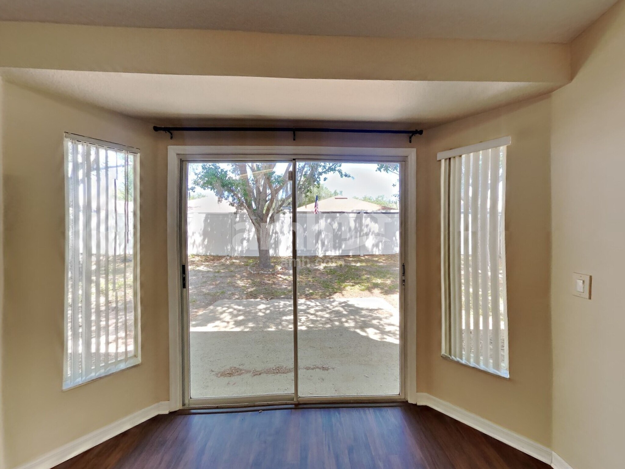 Building Photo - 10440 Blackmore Dr