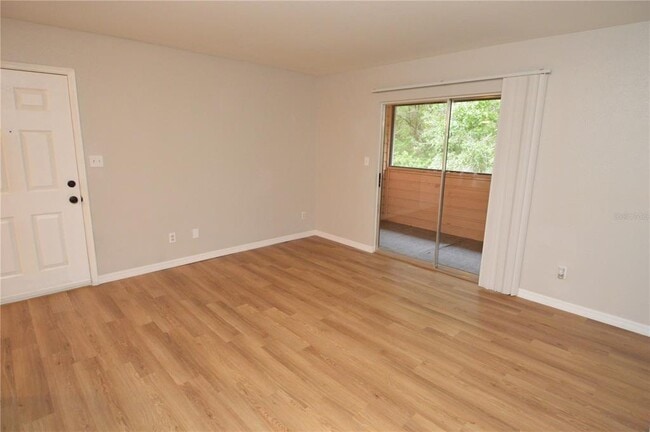 Building Photo - 1400 Gandy Blvd N